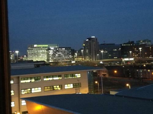 Glasgow Central River Apartment With Parking