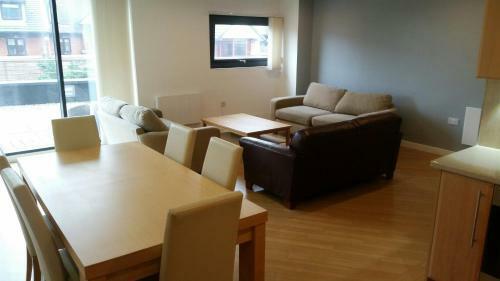 Glasgow Central River Apartment With Parking