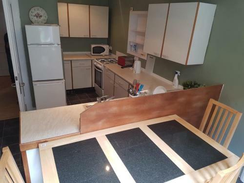 Bentinck Street Ground Floor Apartment