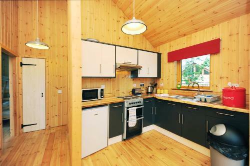 Lodge Loch Aweside Forest Cabins