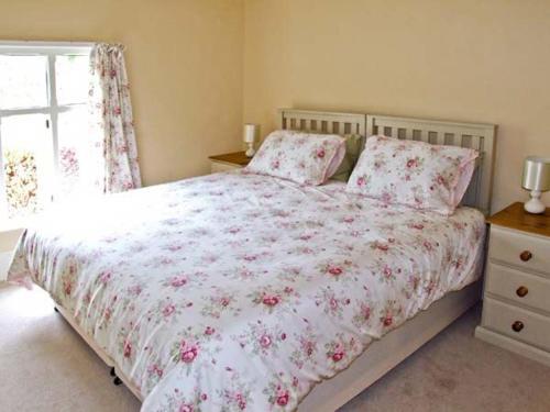 2 Siluria Cottage