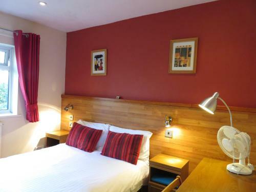 Hostal Cherry Lodge