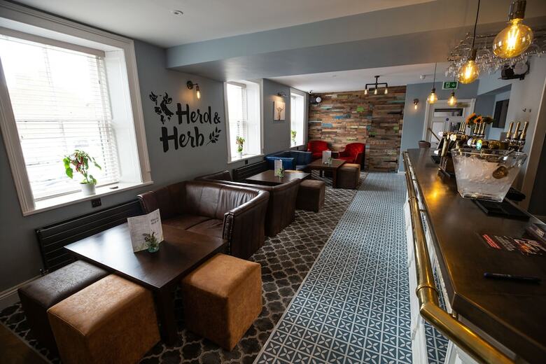 Hardwick Arms Hotel