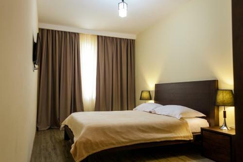 Hotel Crystal Hill Resort