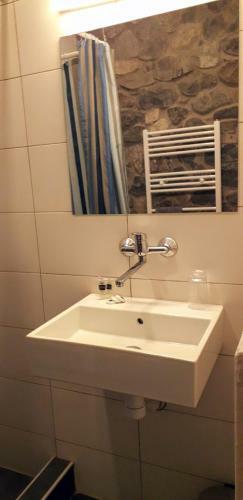 Hostal Bapsha Guesthouse