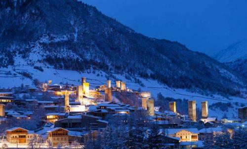 Hostal Mestia 4 Season
