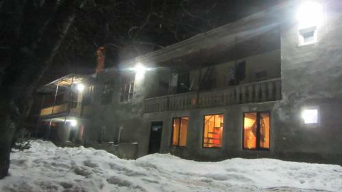 Hostal Guest House Adelina