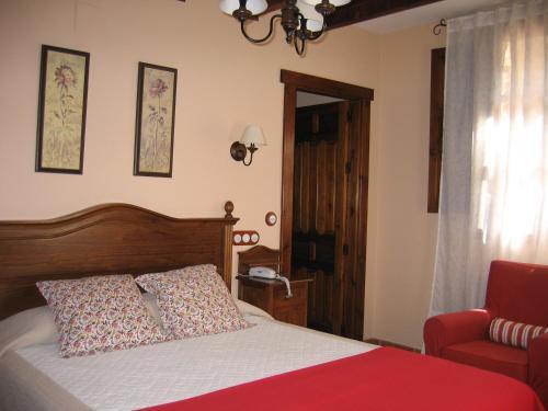 Hotel De Monta�a Cueva Ahumada