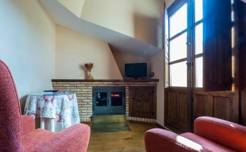 Hotel De Monta�a Cueva Ahumada