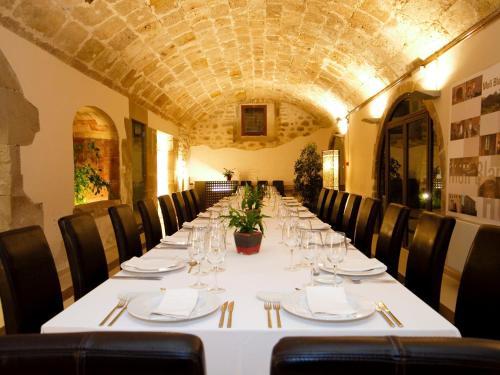Mol� Blanc Hotel