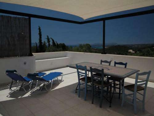 Luxurious Villa In Foinikounta With Panoramic View