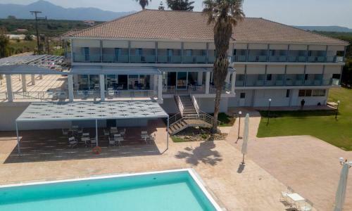Hotel Limenari