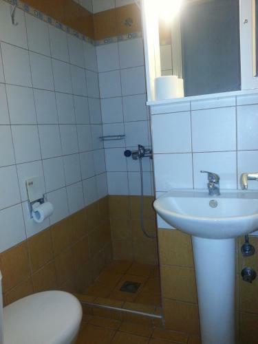 Efstathiou Mihail Studios And Apartments