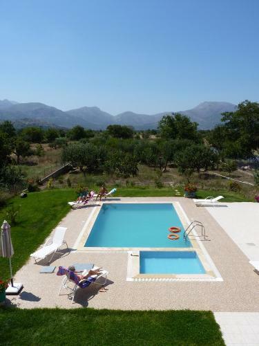 Hostal Maison Kronio Lassithi Plateau