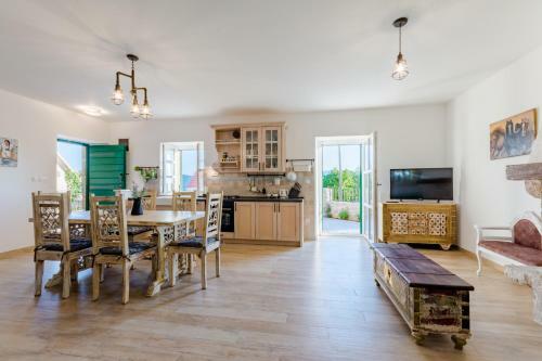 Holiday Home Rustic