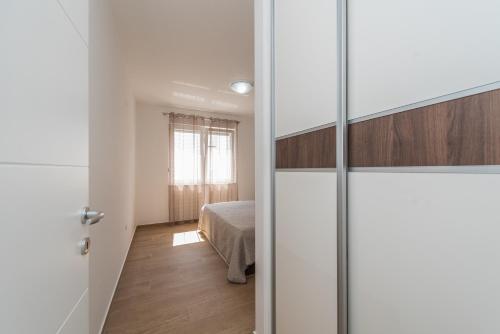 Apartamento Andy 2 Modern & Centrally Ap With A Pool