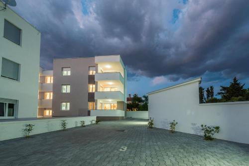 Apartamento Andy 2 Modern & Centrally Ap With A Pool
