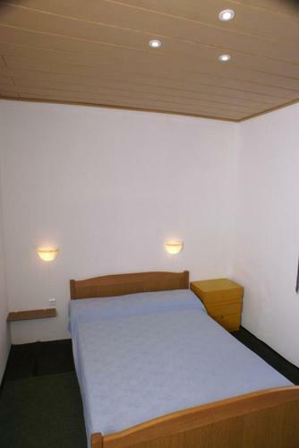 Apartments By The Sea Mandre, Pag - 4098