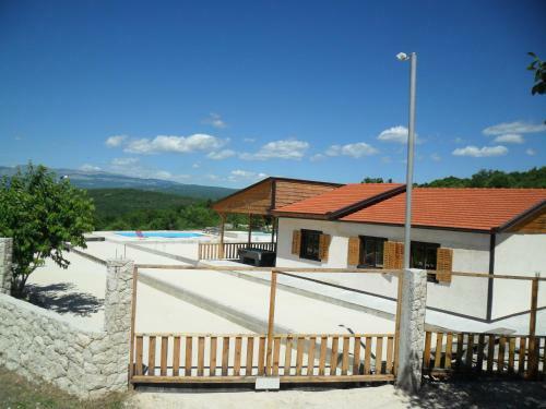 Holiday Home Polji?ko Imanje