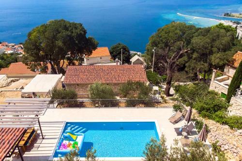 Kucine Villa Sleeps 8 Pool Air Con Wifi
