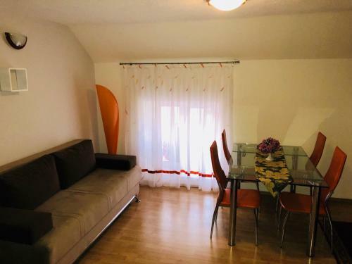 Apartment Jakovljevi?