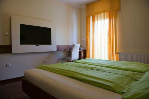 Hostal Pansion Maestral