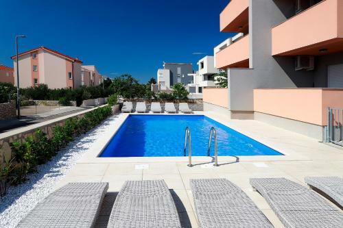 Summer Vibes Apartments