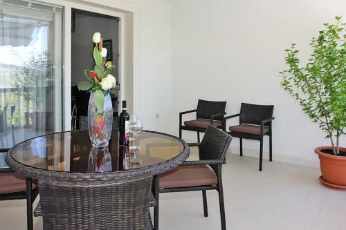 Holiday Home Edo (brc601)