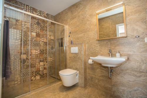 Looking For A Beautiful View And Privacy - Villa Mirna