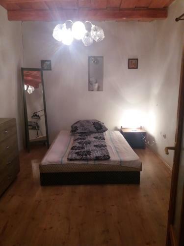 Hostal Kemenc�s Vend�gh�z