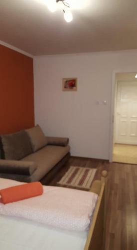 Aranypart V�zparti Apartman