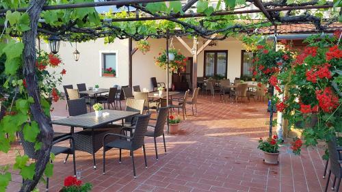 Posada Forr� Fogad� Restaurant Pension Camping