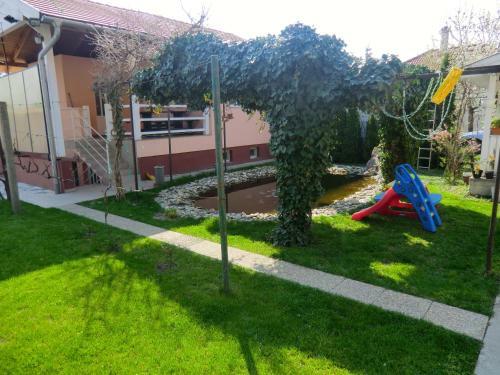 Hostal Gy�rgy Vend�gh�z