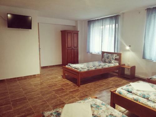 Hostal Airport K�roly Centr�l 75