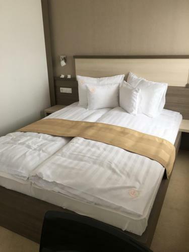 Hotel T�nd�rf�tyol**** Sz�llodahaj�