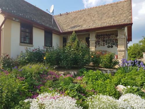 Hostal Decsi-hegyi Apartman