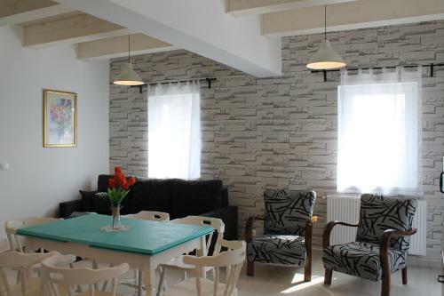 Apartamento Mint Otthon Vend�gh�z