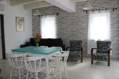 Apartamento Mint Otthon Vend�gh�z