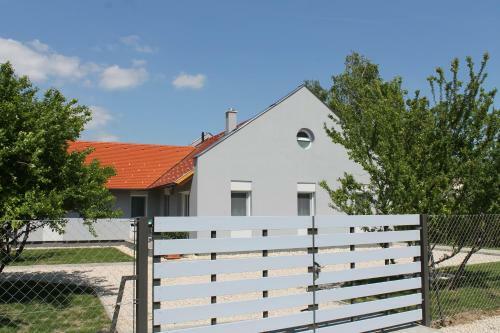 Apartamento Mint Otthon Vend�gh�z