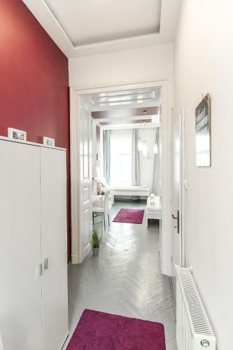 Real Apartments Heged?