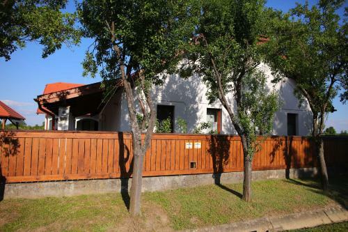 Hostal Csaronda Vendegh�z