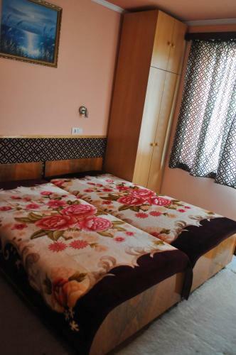 Hostal Lugas Szallas