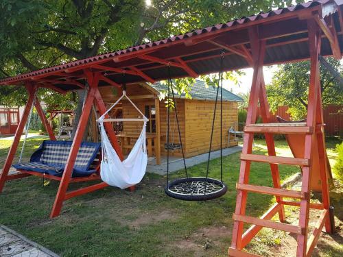 Hostal Holl�k?i Vend�gh�z