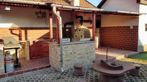 Hostal Holl�k?i Vend�gh�z