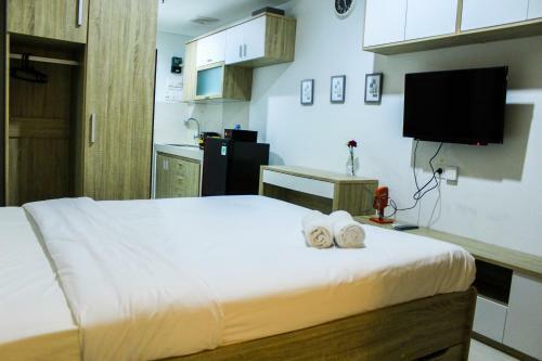 Modern And Comfortable Studio Springwood Apartment By Travelio