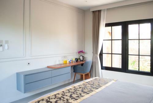 Casa Narrow Villa