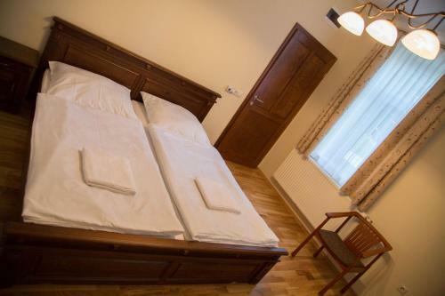 Hostal Althaus Vend�gh�z