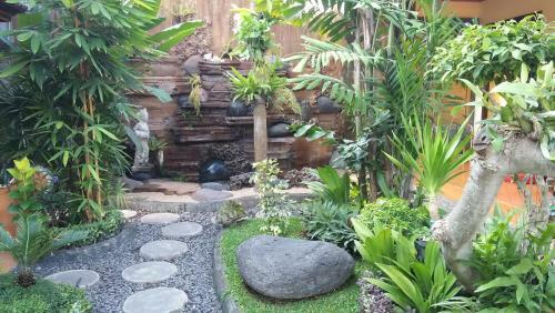 Hostal The Arya Guest House