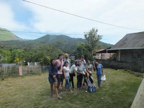 Tomohon Homestay Apelez House