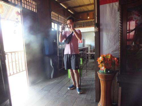 Tomohon Homestay Apelez House